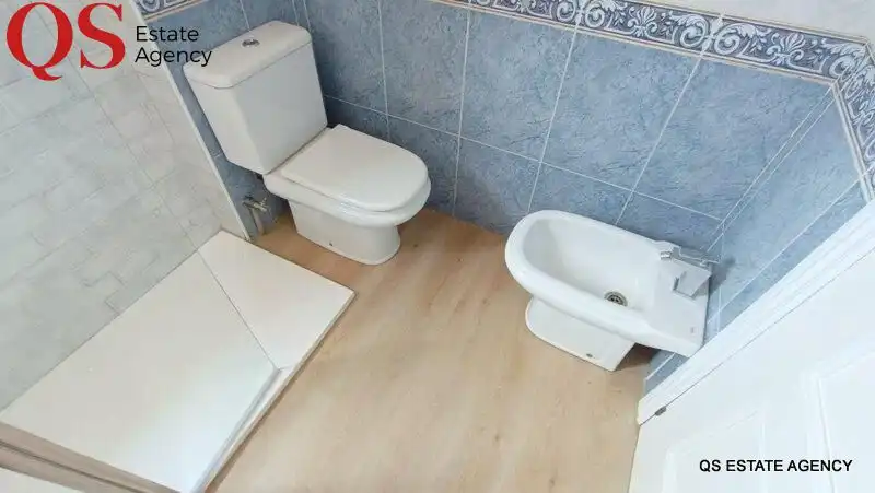 Baño de Planta baja en venta en Tordera con Calefacción, Jardín privado y Terraza