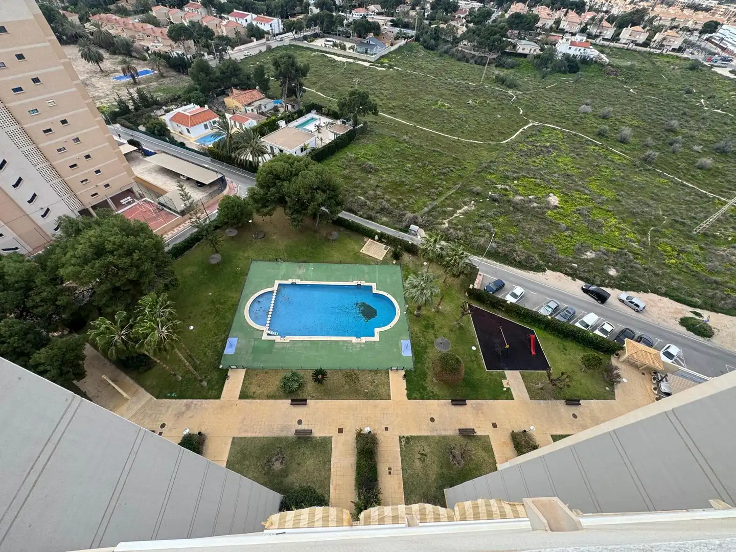 Piscina de Apartament de lloguer en El Campello amb Terrassa, Moblat i Forn