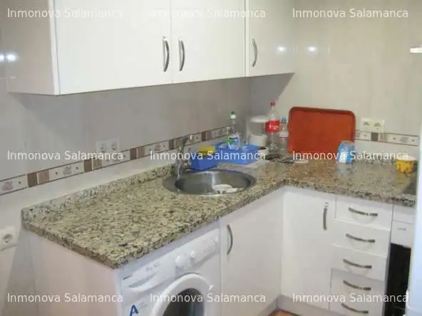 Flat with balcony to rent in Chinchibarra - Capuchinos, imagen 4