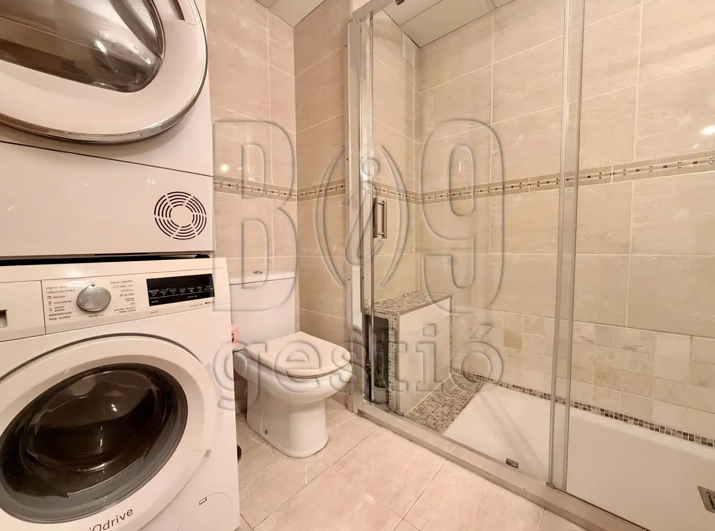 Badezimmer von Wohnung zum Verkauf in Tarragona mit Klimaanlage, Heizung und Terrasse