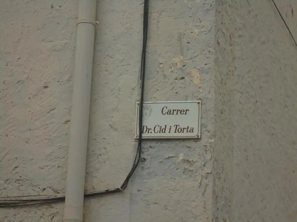Außenansicht von Garage zum Verkauf in Santa Bàrbara
