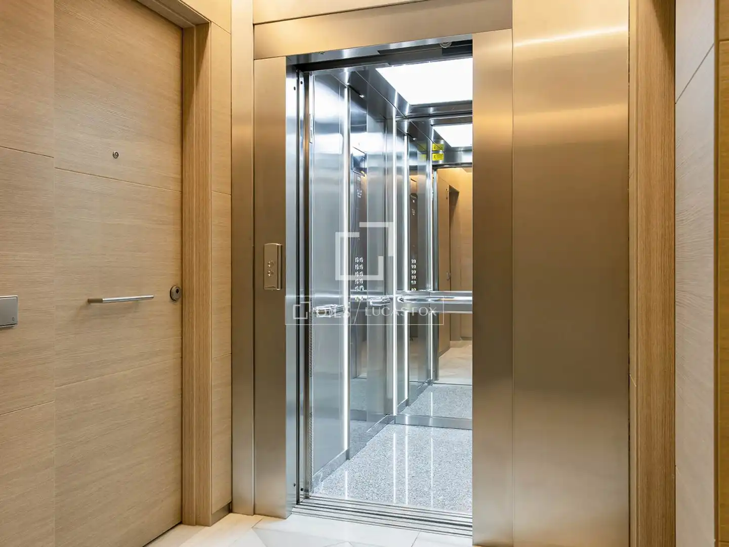 Flat for rent in Barcelona  with Air Conditioner, Heating and Parquet flooring