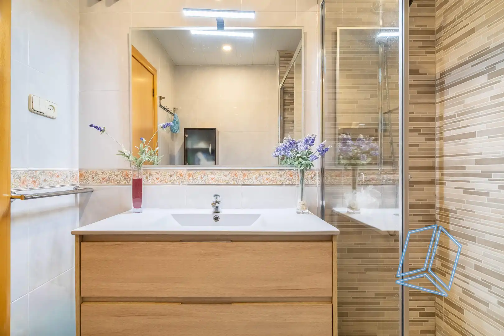 Baño de Piso en venta en Cornellà de Llobregat con Balcón
