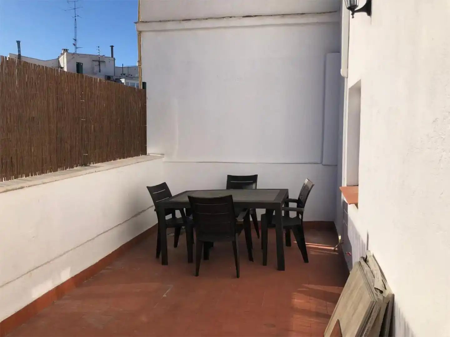 Terrasse von Dachboden zur Miete in  Madrid Capital mit Balkon
