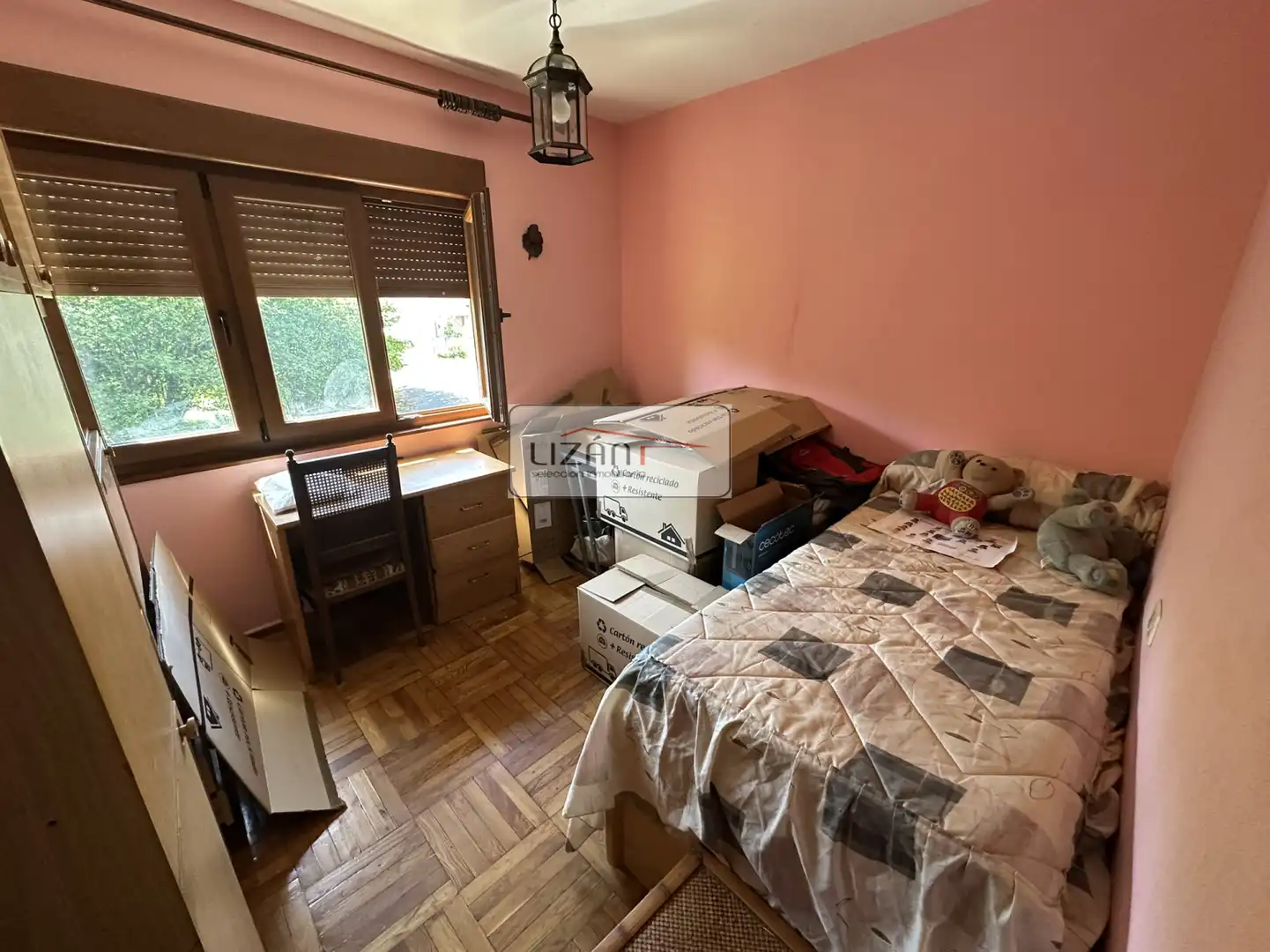 Dormitori de Casa o xalet en venda en Siero amb Calefacció i Parquet