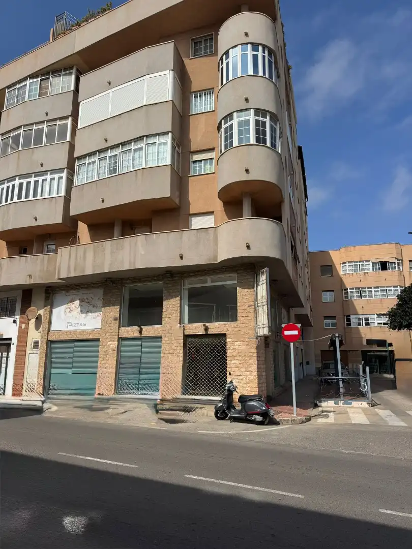 Local comercial en venta en Plaza Isleta de la Azucena, imagen 4