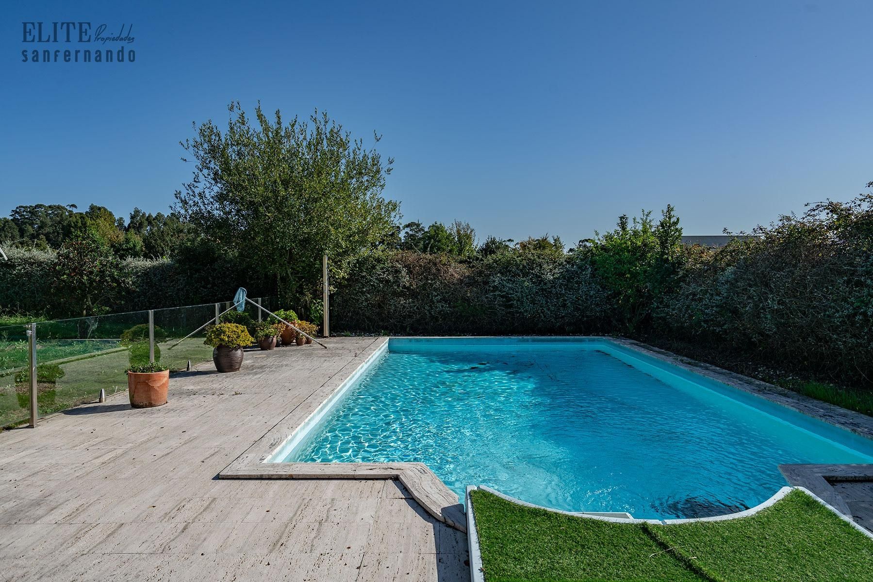 Piscina de Casa o xalet en venda en Ribamontán al Mar amb Calefacció, Jardí privat i Terrassa