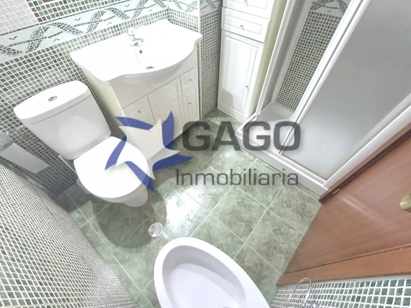 Baño de Piso de alquiler en Córdoba con Aire acondicionado, Calefacción y Terraza