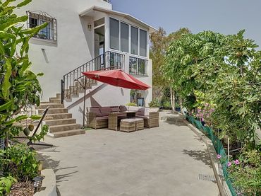 Casa aparellada amb piscina en venda a Selwo