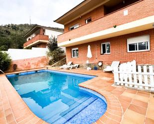 Schwimmbecken von Haus oder Chalet zum verkauf in Vespella de Gaià mit Heizung, Privatgarten und Terrasse