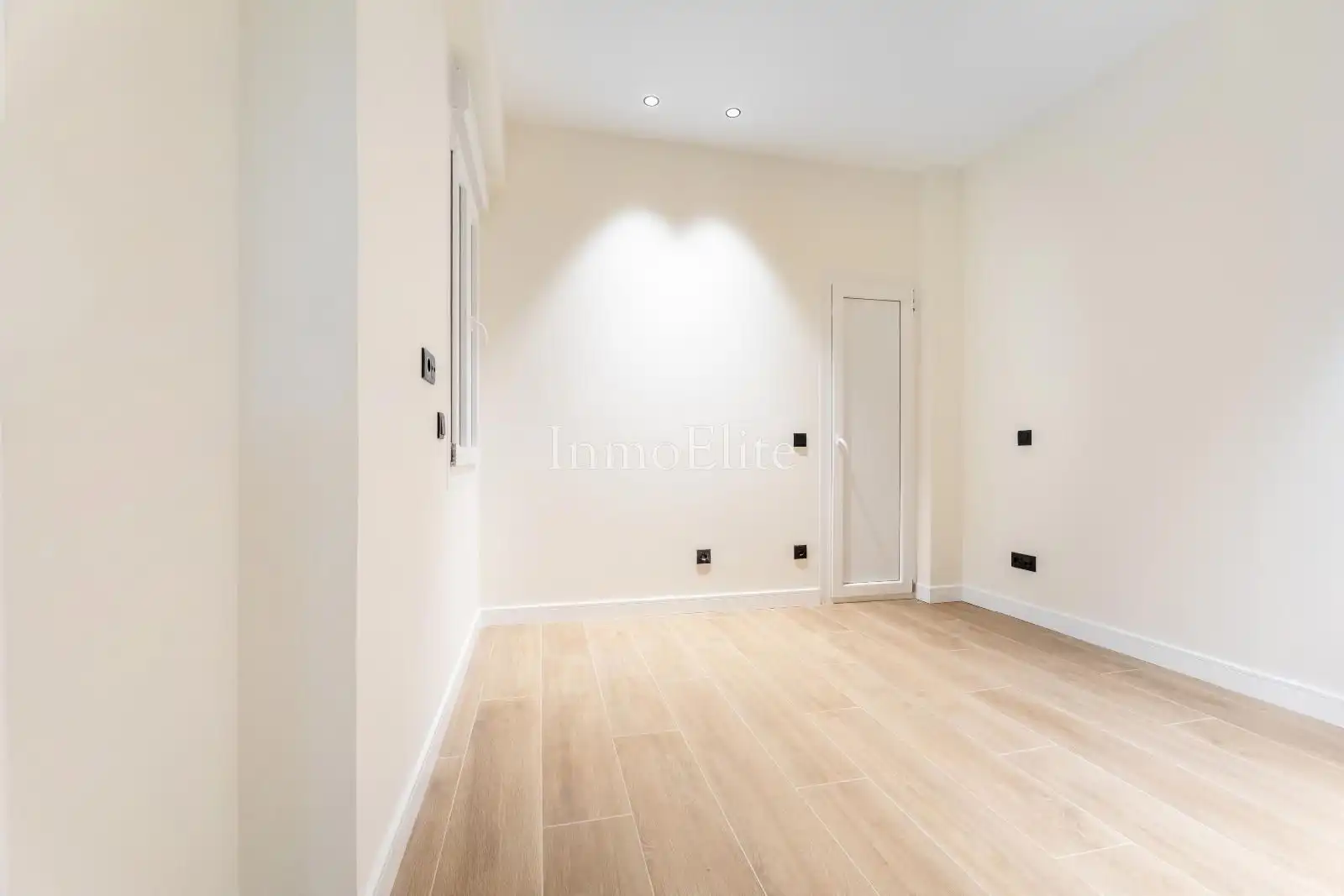 Flat with lift for sale in Diego de León, imagen 32