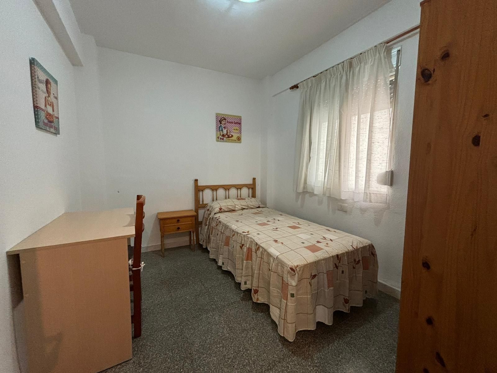 Bedroom of Flat to rent in  Valencia Capital