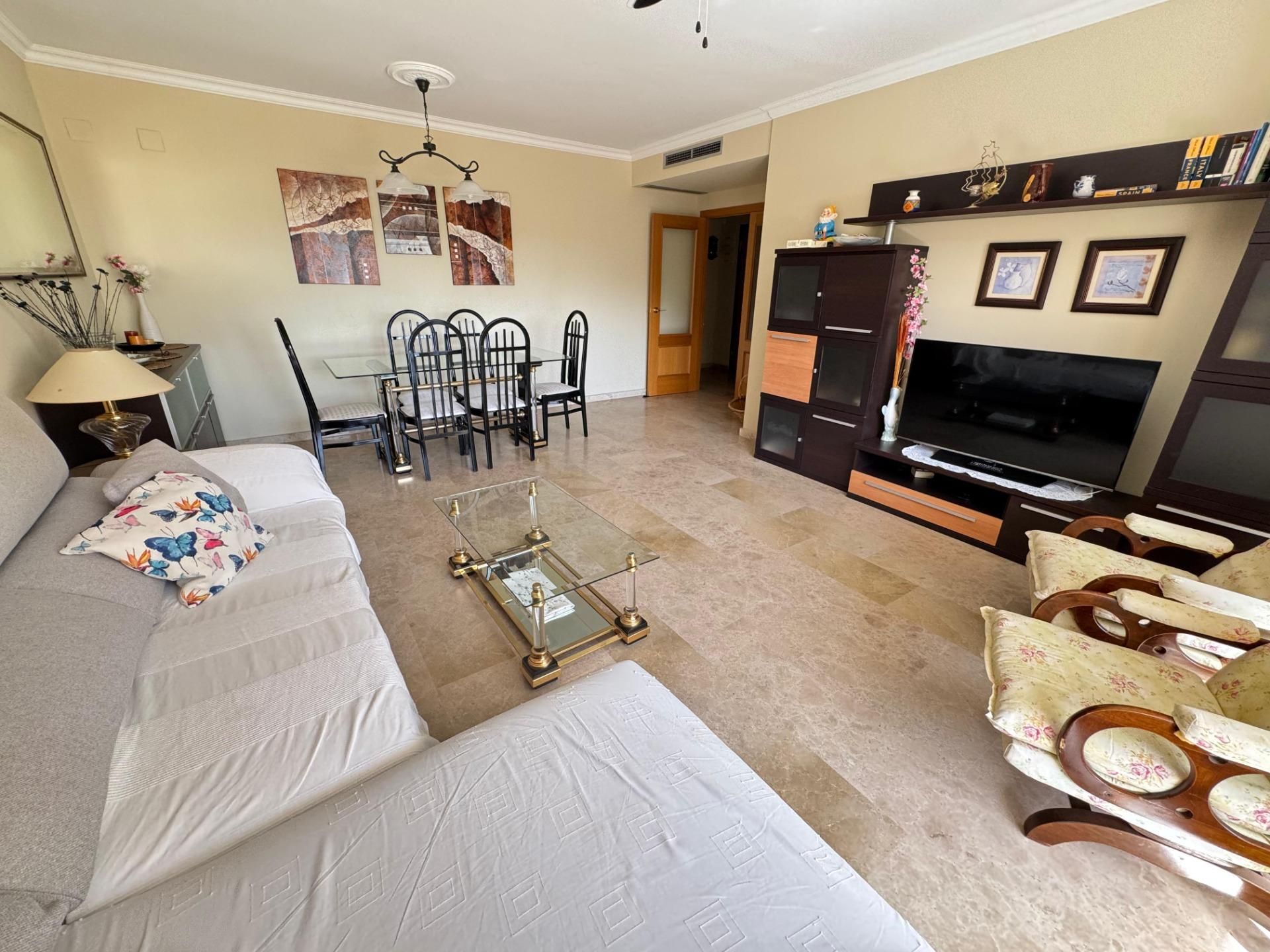 Living room of Apartment to rent in Alicante / Alacant  with Air Conditioner, Balcony and Community pool