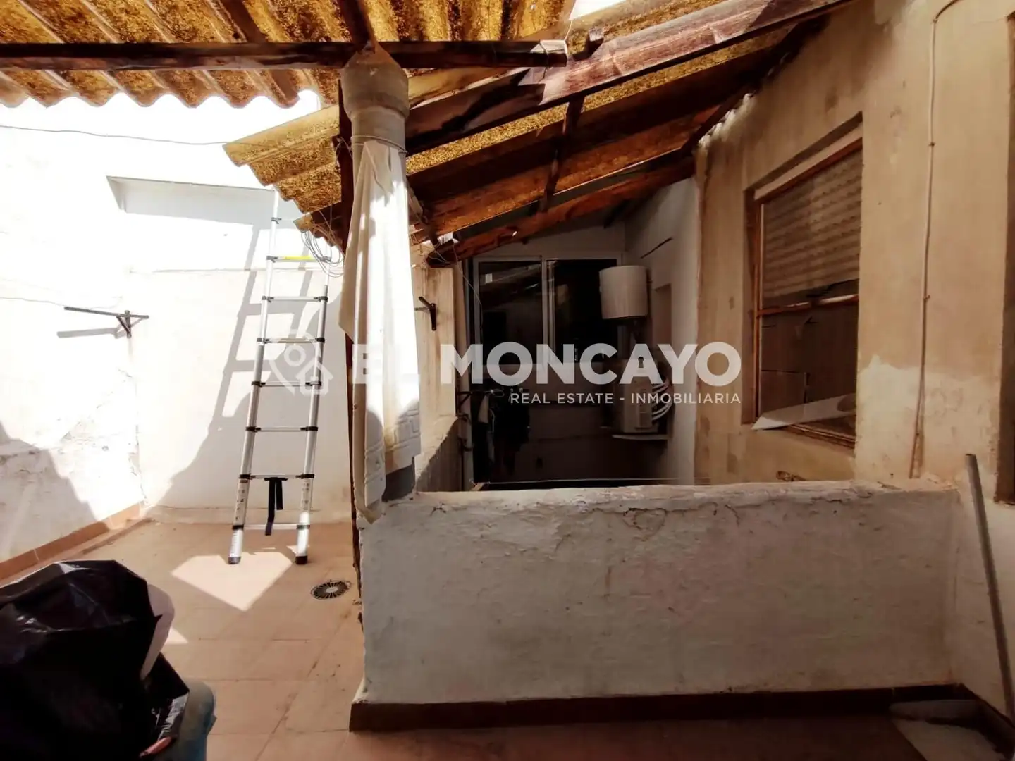 Vista exterior de Apartamento en venta en Guardamar del Segura con Amueblado