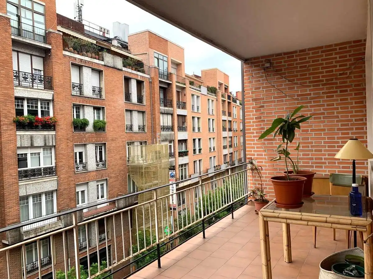 Terraza de Piso en venta en Bilbao  con Calefacción, Terraza y Trastero