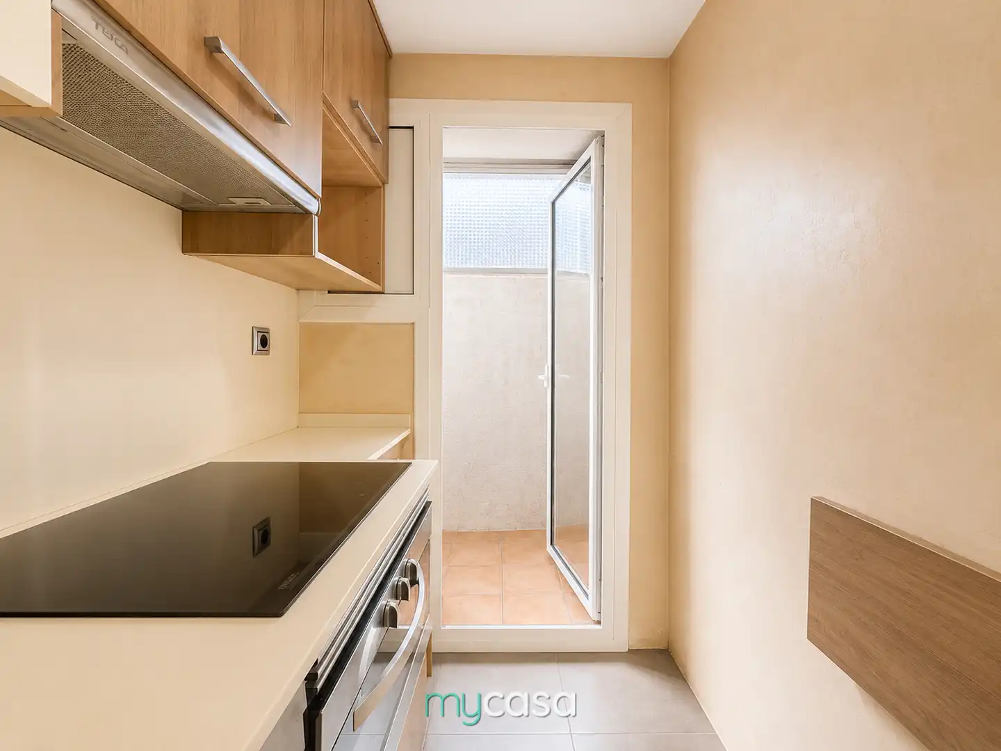 Kitchen of Flat for sale in Badalona  with Air Conditioner, Heating and Parquet flooring