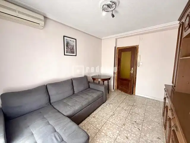 Sala d'estar de Pis en venda en Madrid amb Aire condicionat, Calefacció i Terrassa