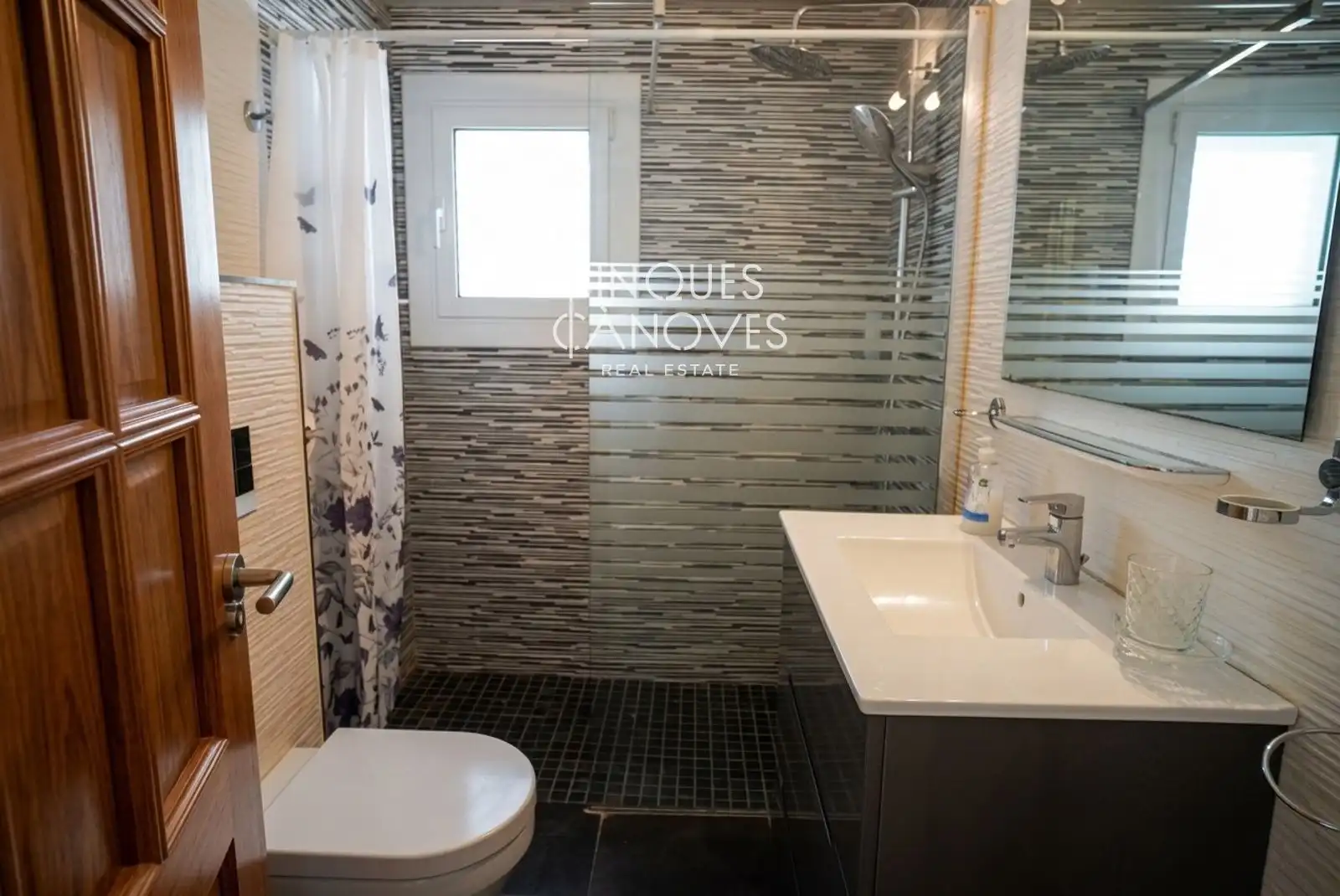 Bathroom of Duplexes for sale in Tossa de Mar  with Air Conditioner, Terrace and Furnished
