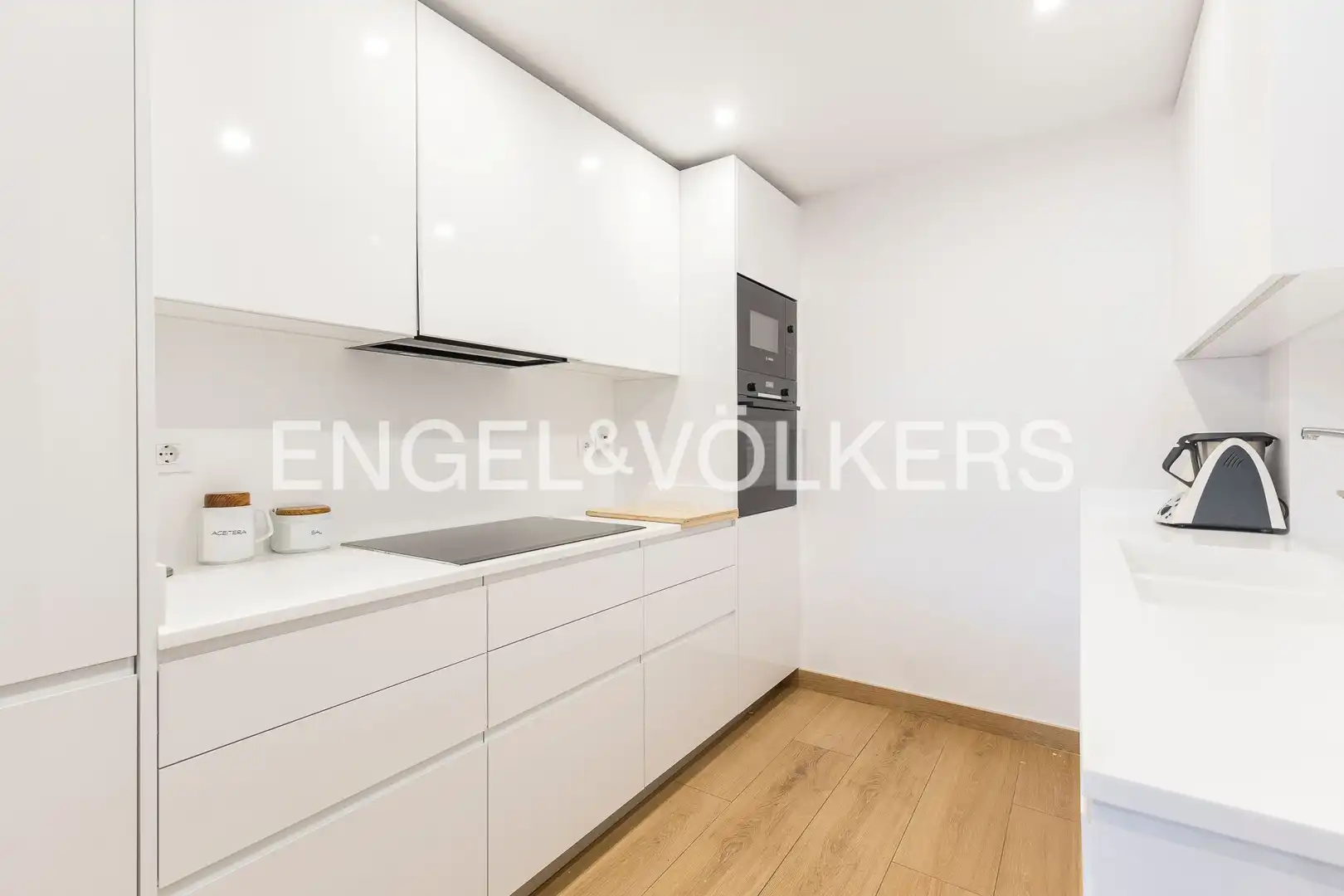 Küche von Wohnung zur Miete in Barcelona mit Heizung, Balkon und Haustiere erlaubt