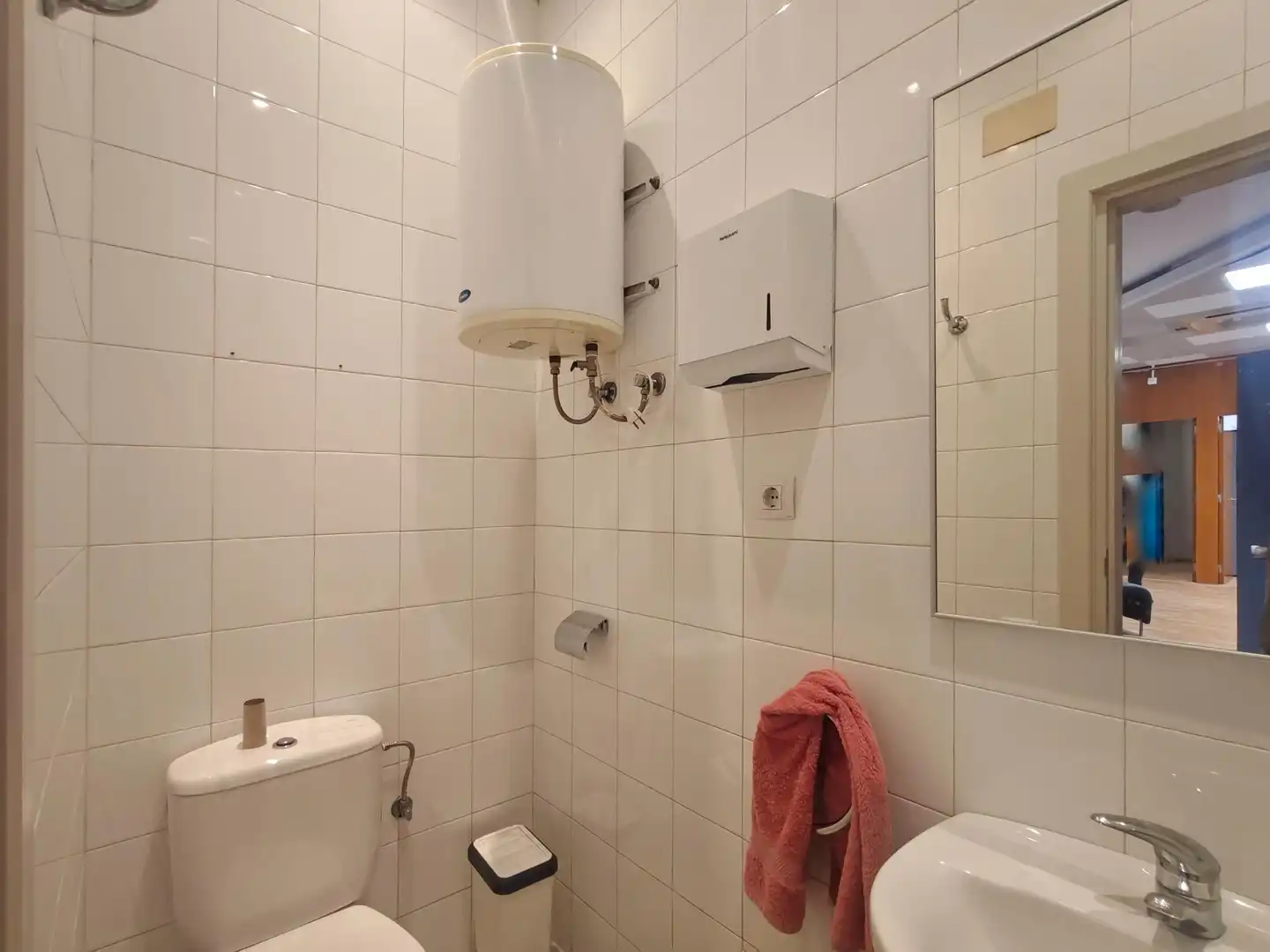 Baño de Oficina en venta en Barcelona con Aire acondicionado y Calefacción