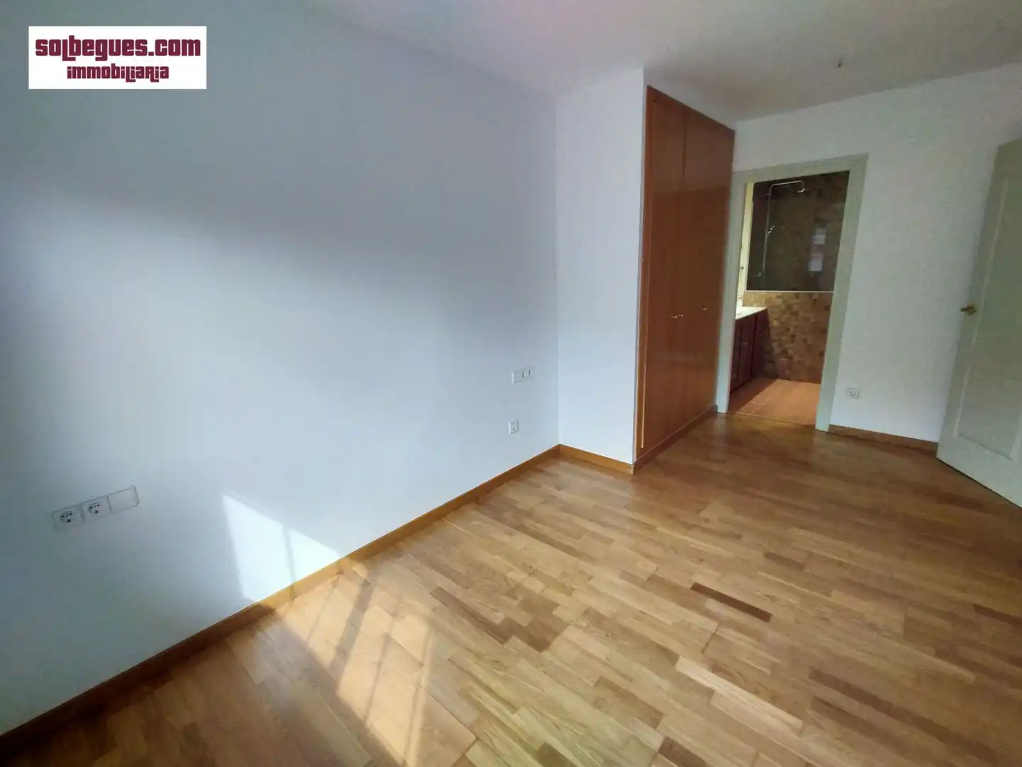 Habitación de Casa adosada en venta en Begues con Calefacción, Jardín privado y Terraza