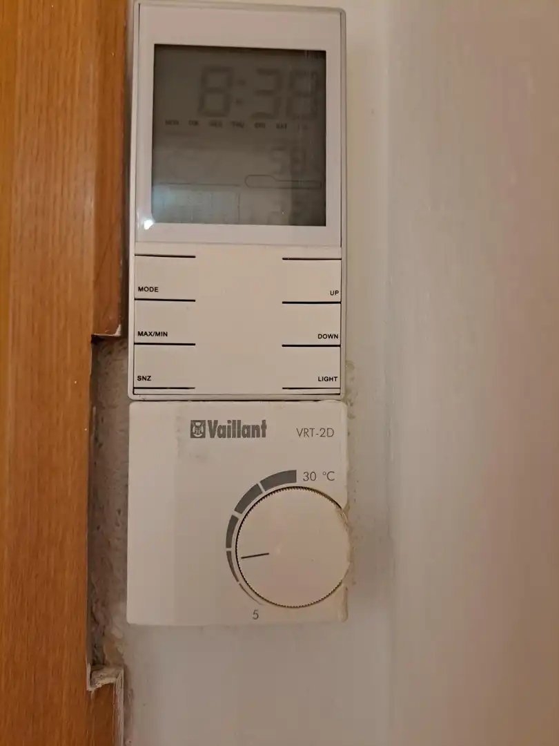 Exterior view of Flat for sale in Zaragoza  with Air Conditioner