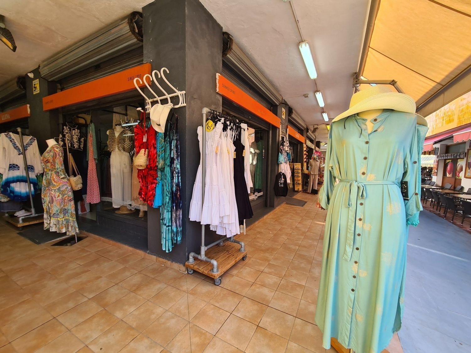 Local de lloguer a Calle de Cala Romeguera, Cales de Mallorca  , Manacor