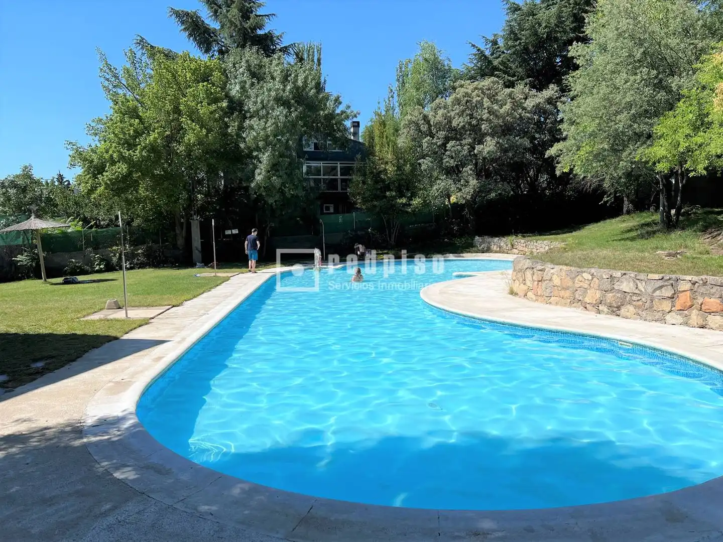 Piscina de Pis en venda en Collado Villalba amb Calefacció, Jardí privat i Terrassa