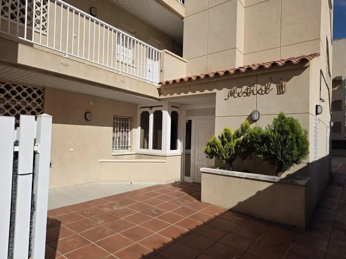 Wohnung zum Verkauf in Cunit mit Klimaanlage, Terrasse und Möbliert