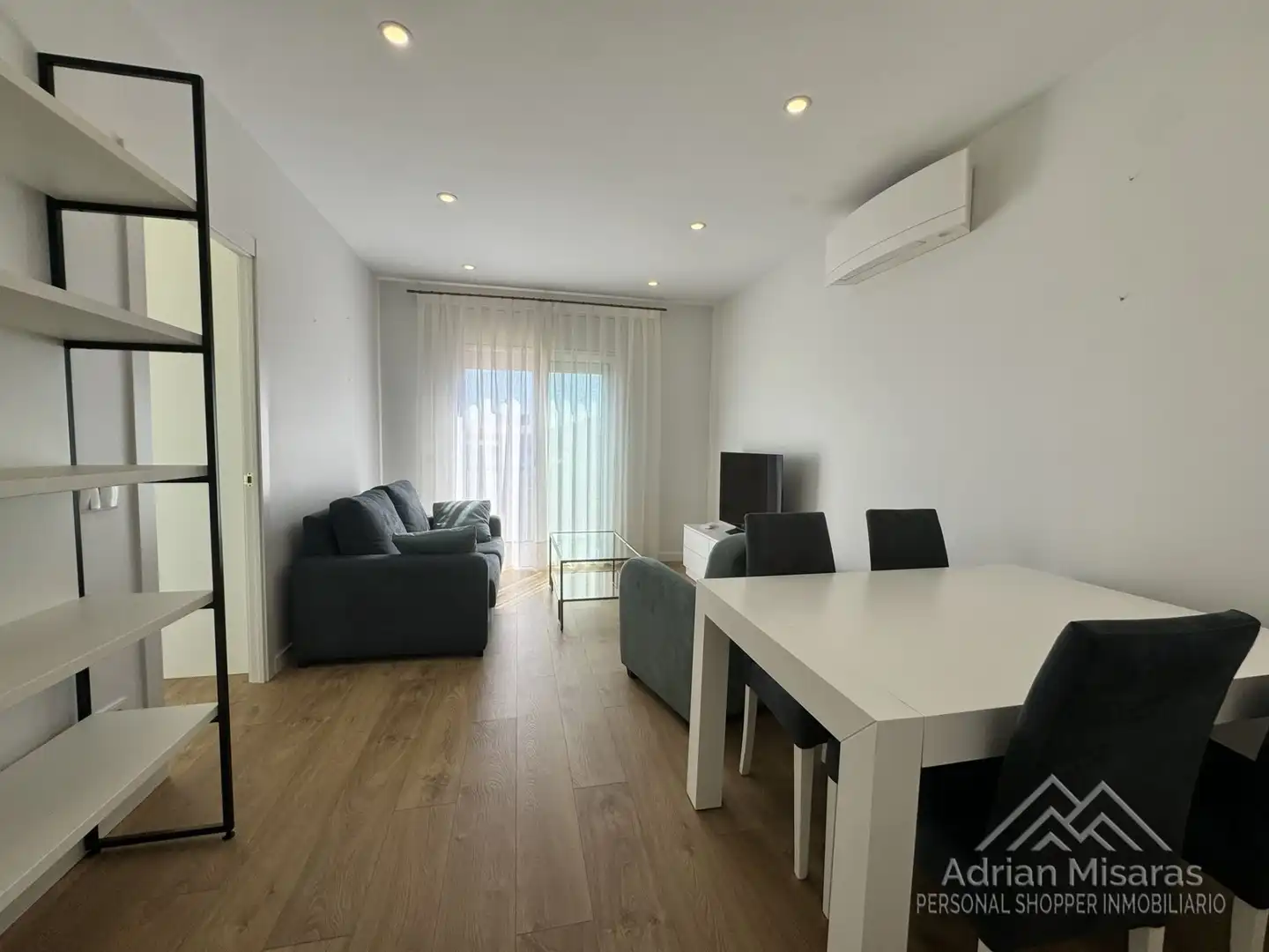 Sala de estar de Ático en venta en Barcelona con Aire acondicionado, Terraza y Amueblado