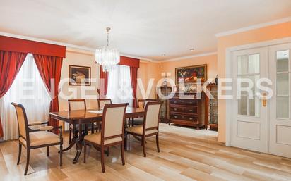 Dining room of Single-family semi-detached for sale in Gandia  with Air Conditioner, Private garden and Parquet flooring