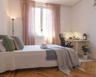 Bedroom of Flat to share in  Madrid Capital  with Terrace