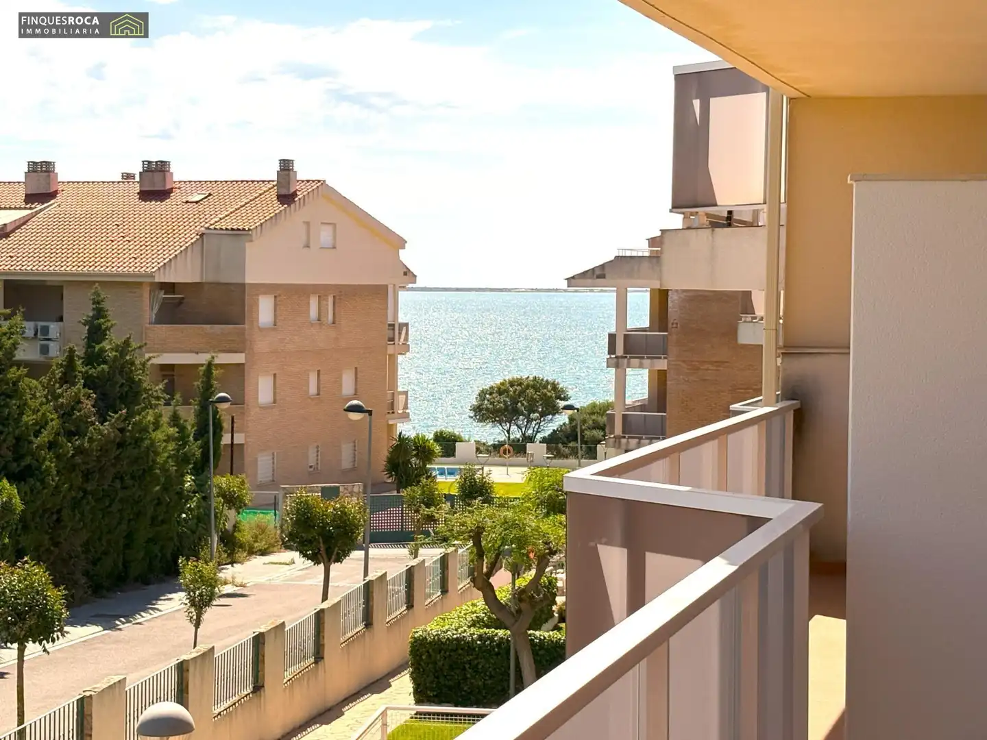 Habitación de Apartamento en venta en Alcanar con Calefacción, Terraza y Piscina