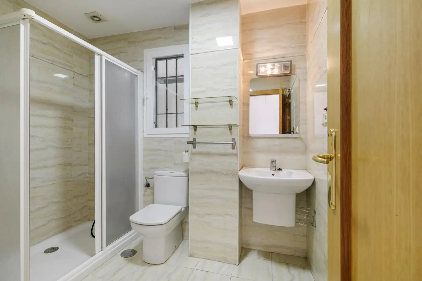 Bathroom of Flat for sale in Armilla  with Air Conditioner, Heating and Storage room