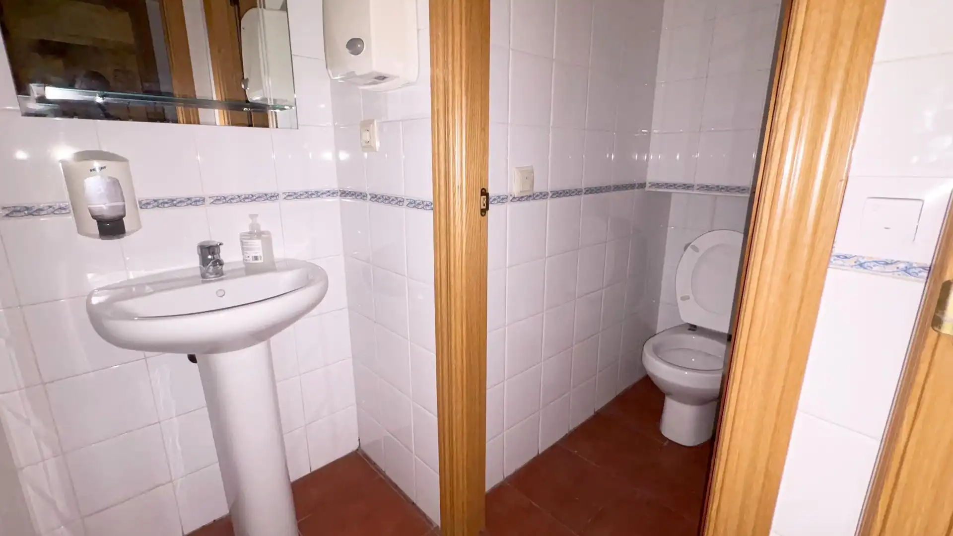 Badezimmer von Geschaftsraum zur Miete in Salamanca