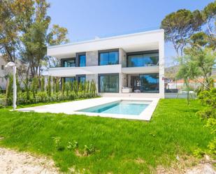 Exterior view of Single-family semi-detached to rent in Alcúdia  with Air Conditioner, Heating and Private garden