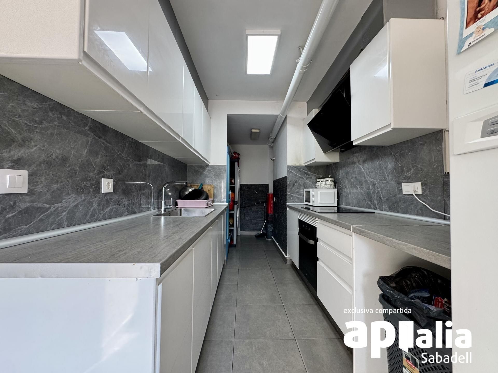 Cuina de Pis en venda en Sabadell amb Aire condicionat, Traster i Balcó