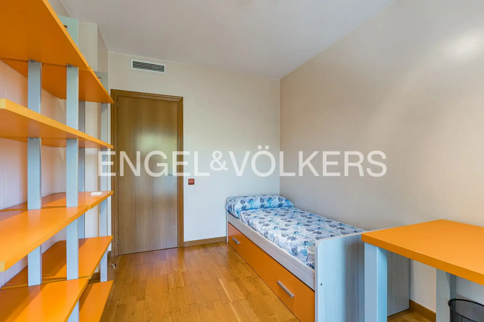 Bedroom of Flat for sale in Gavà  with Air Conditioner, Heating and Parquet flooring