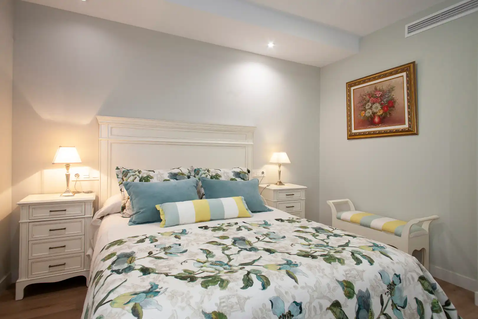 Bedroom of Flat for sale in Jaén  with Air Conditioner, Heating and Furnished