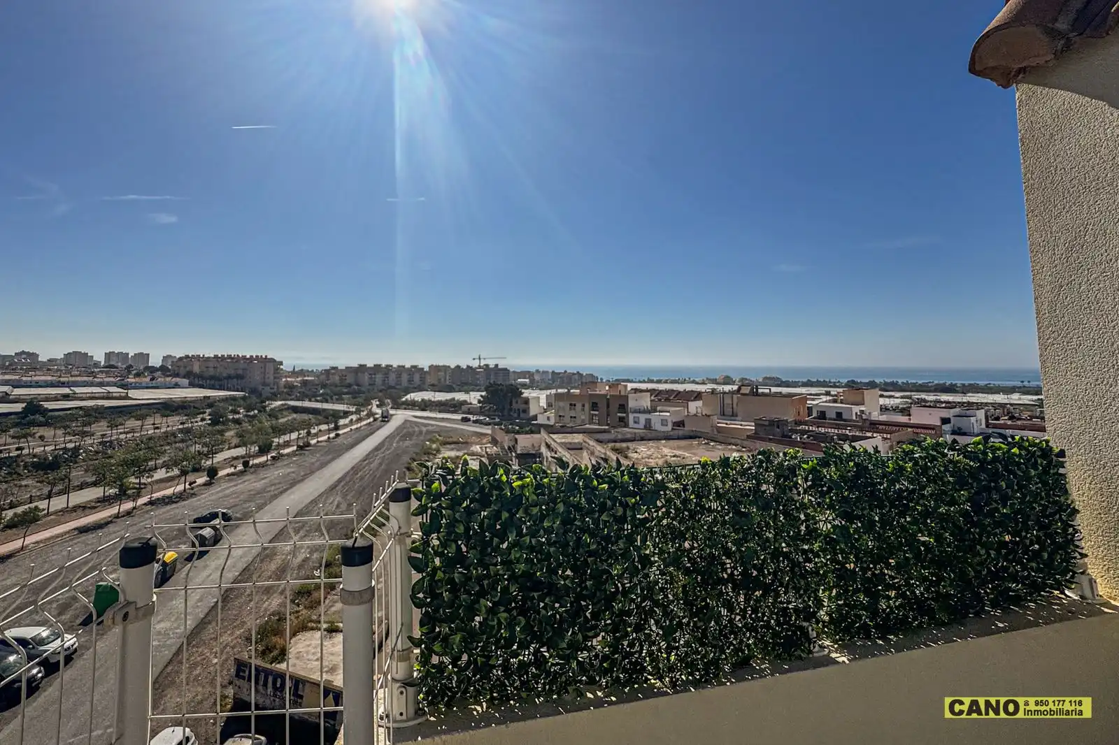 Vista exterior de Piso en venta en Roquetas de Mar con Aire acondicionado, Calefacción y Terraza