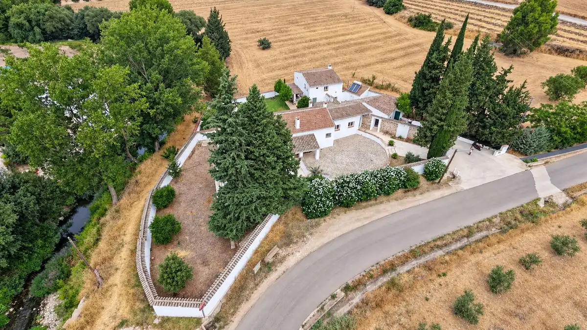 Casa rústica amb piscina en venda a Villanueva del Rosario, imagen 24
