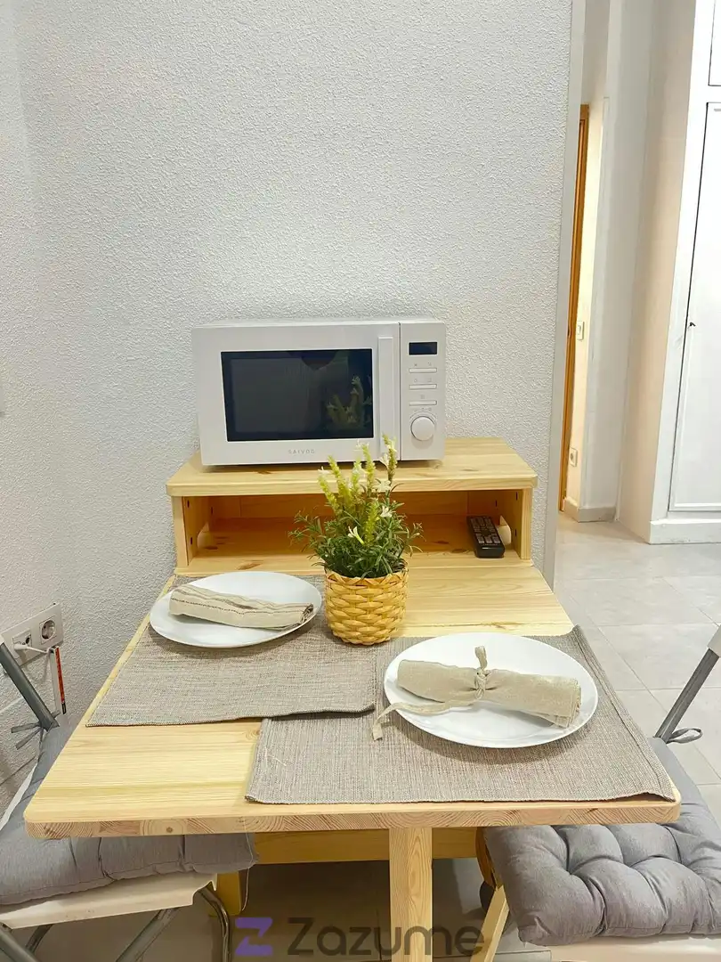 Kitchen of Flat for rent in  Madrid Capital  with Heating, Furnished and Washing machine