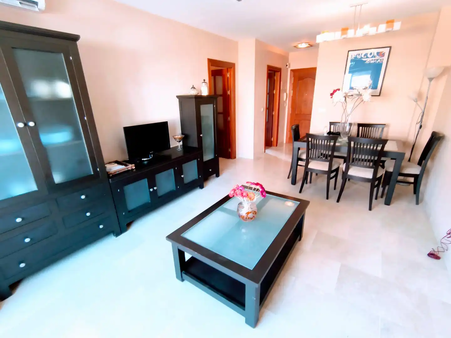 Sala de estar de Piso en venta en Fuengirola con Aire acondicionado y Balcón