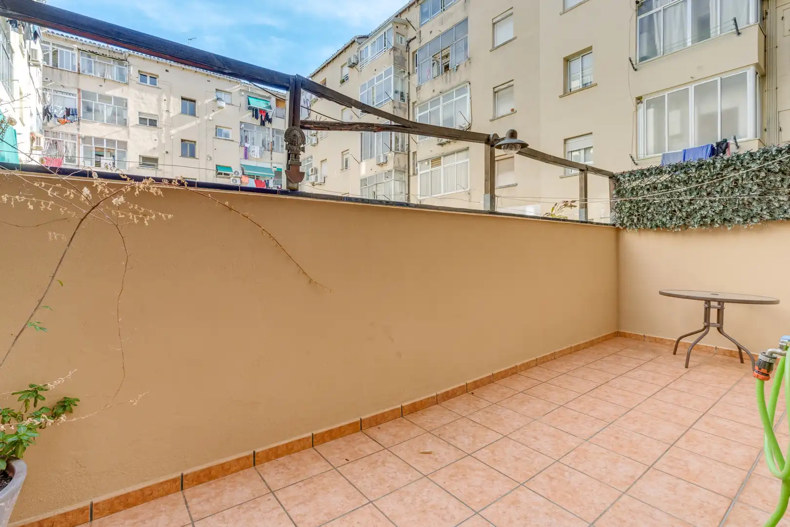 Bajo en venta en Calle SANT PASQUAL BAILON