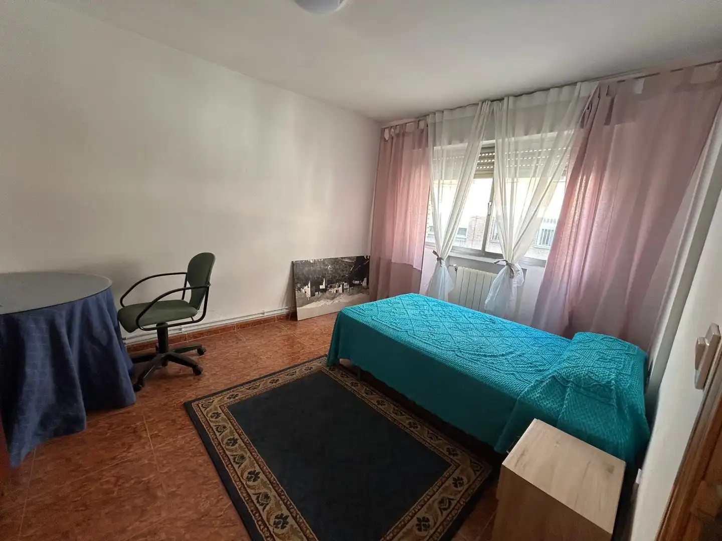 Habitación de Piso en venta en Ciudad Real con Calefacción, Terraza y Amueblado