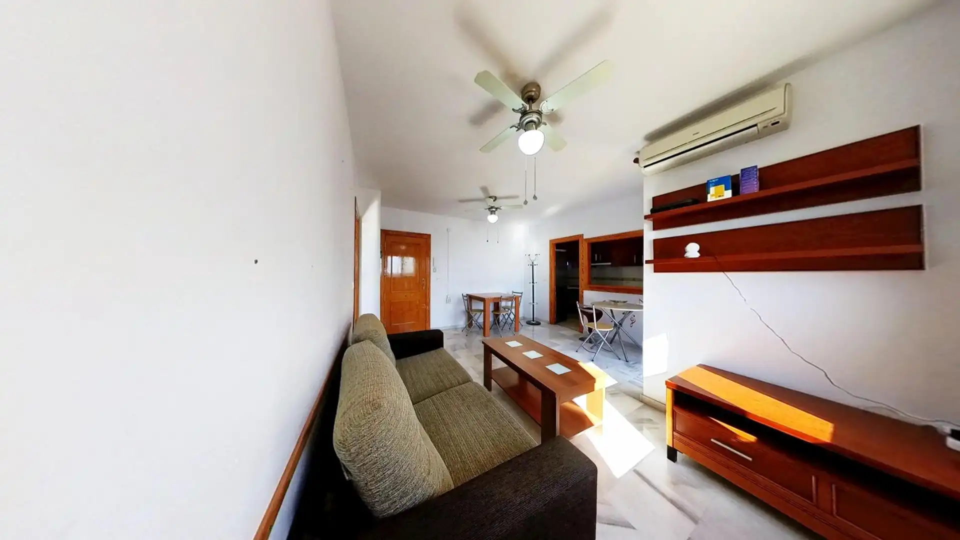 Sala de estar de Apartamento en venta en Gualchos con Aire acondicionado, Terraza y Amueblado