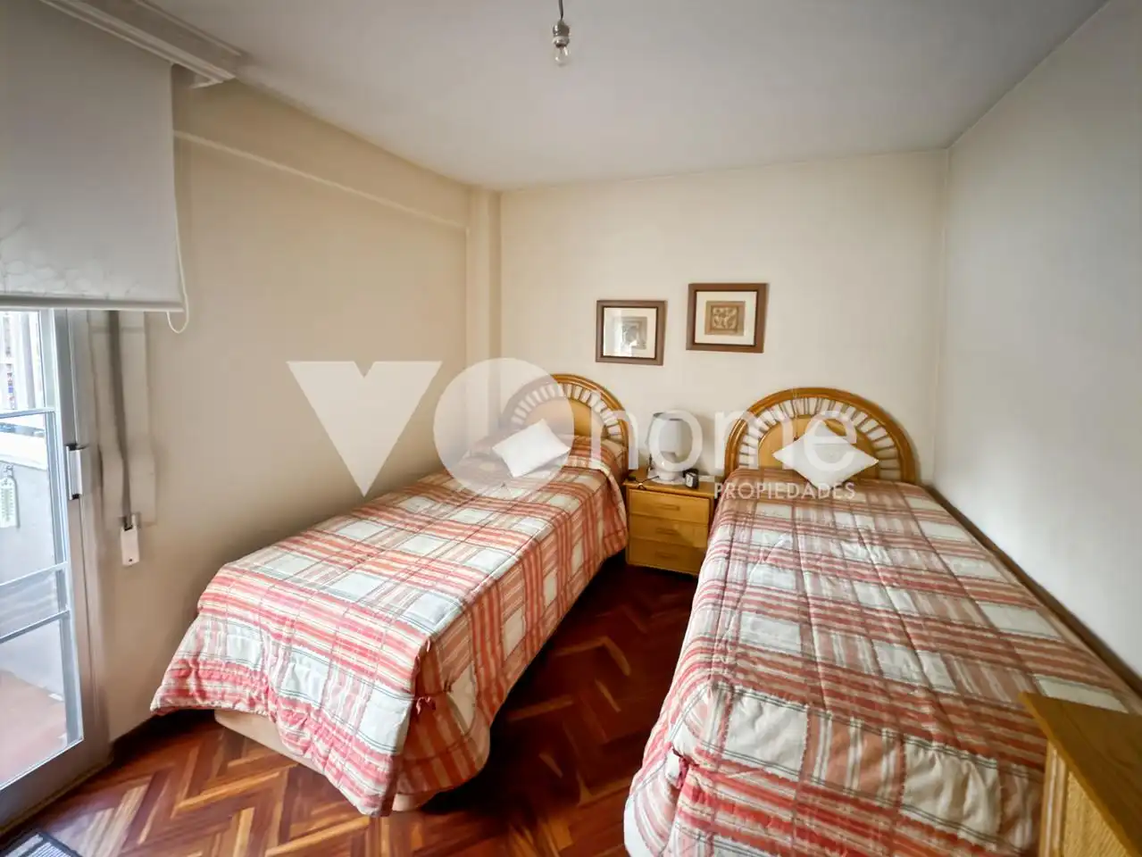 Bedroom of Flat for sale in Madrid  with Heating, Parquet flooring and Balcony