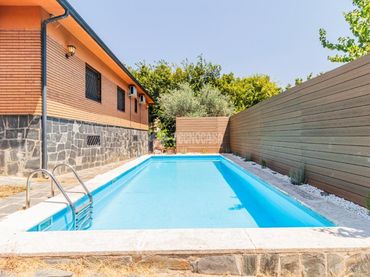 Casa amb balcó de lloguer a Mira-sol