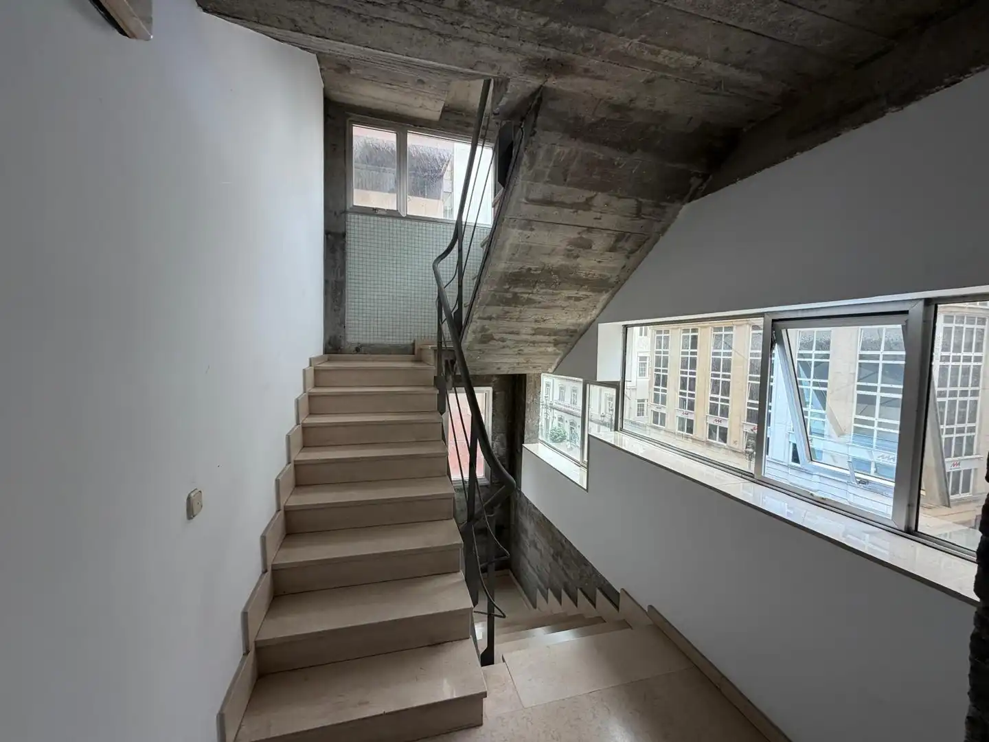 Büro zur Miete in Vigo  mit Klimaanlage