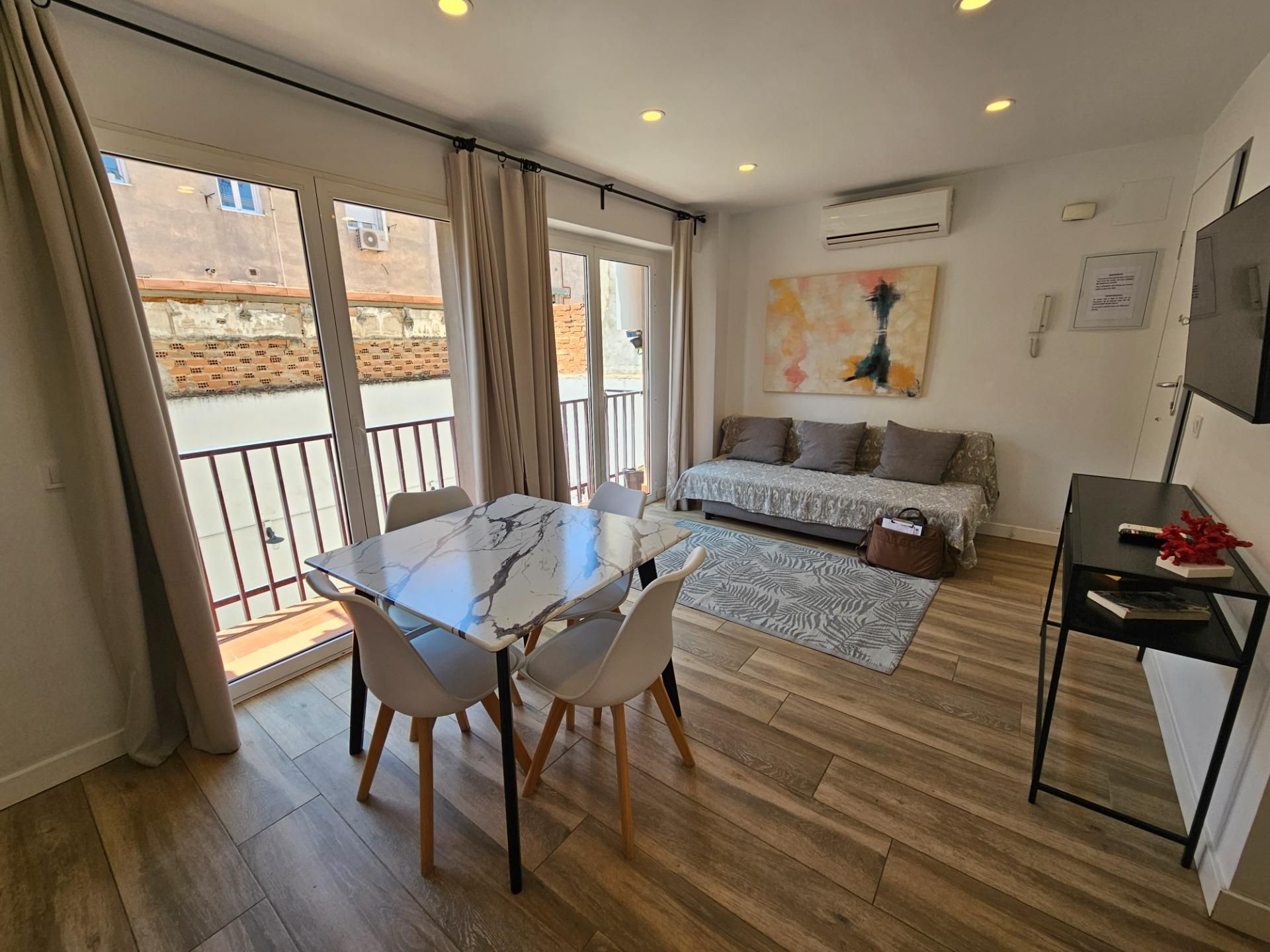 Edificio en venta en Comillas